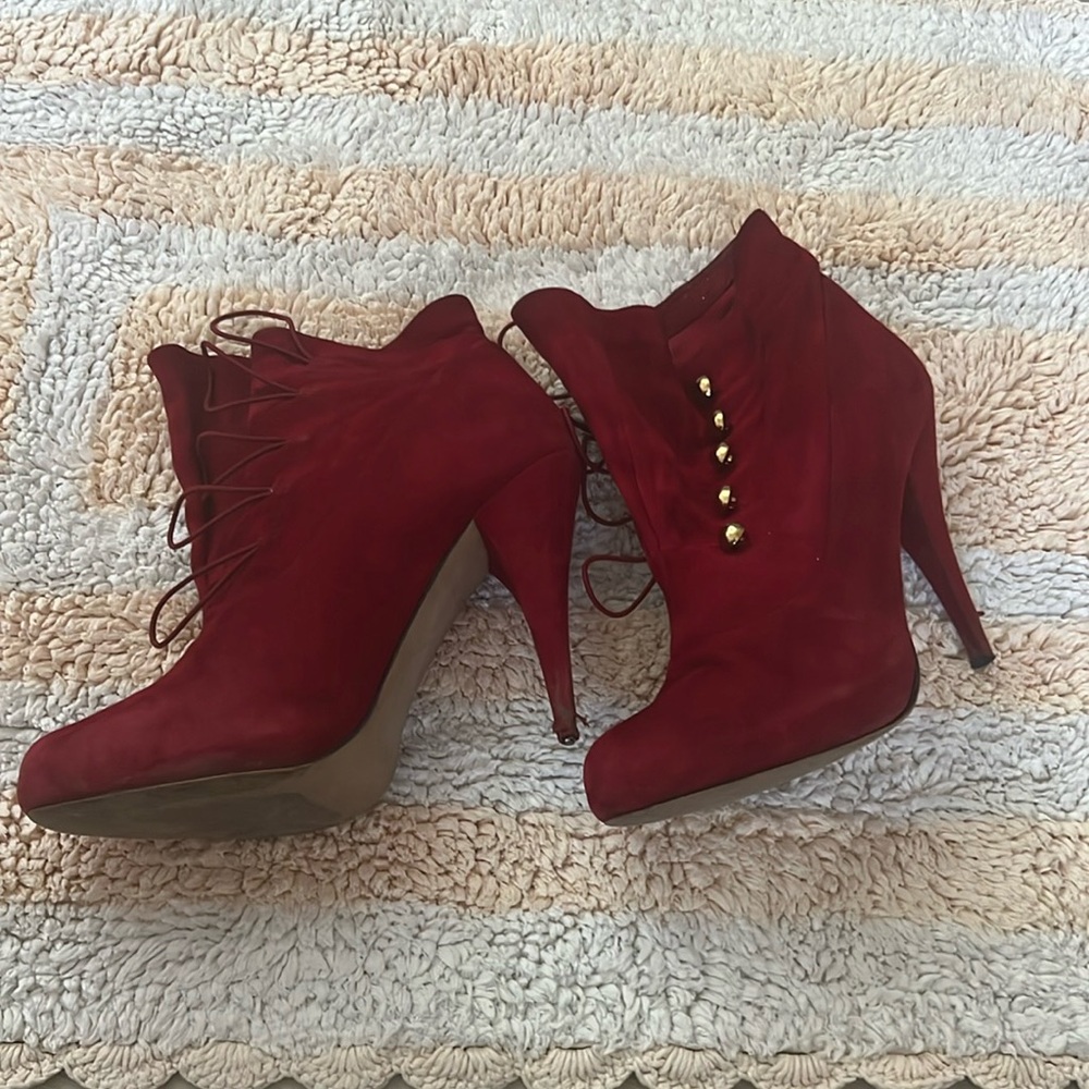 Steve Madden Booties
